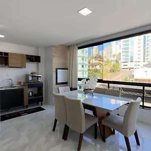  Apartamento Apto Girassol - 2 Quartos, Apto Moderno,confortavel E De Frente Avenida Principal!